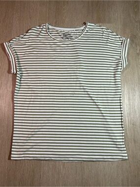 🌹FREE with Purchase🌹 Gina Benotti Striped Oversized Rolled Sleeve Tee - STAINED